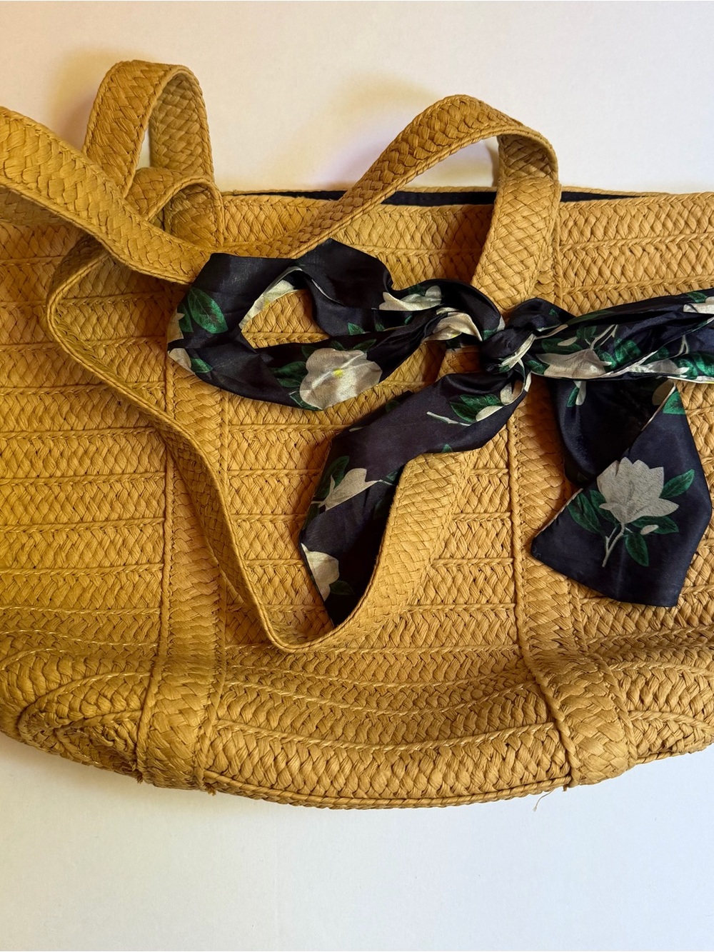 Set of two bags - Draper James Tote Bag and Henny + Lev Leather Bag